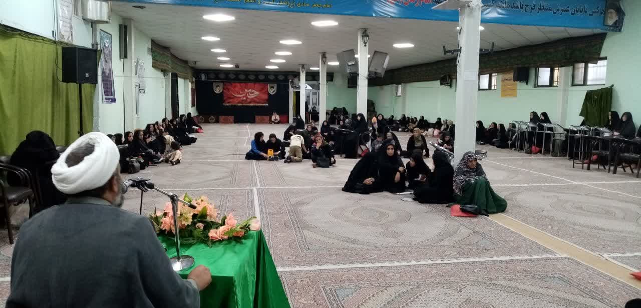 سومین نشست آموزش همگانی نماز در محلات ویژه بانوان بیرجندبرگزارشد