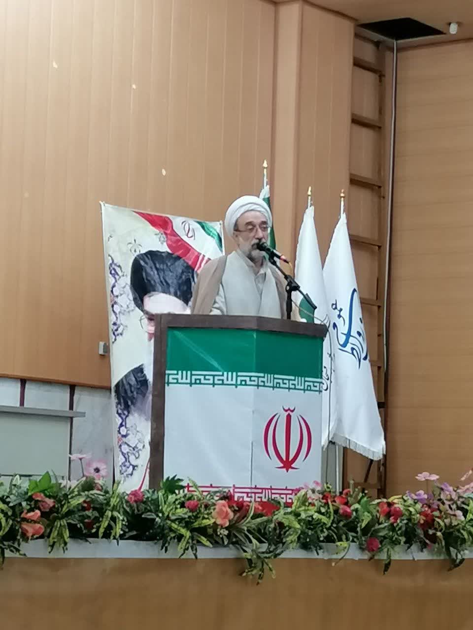 برگزاری هیأت اندیشه ورز با محوریت نماز در رفسنجان