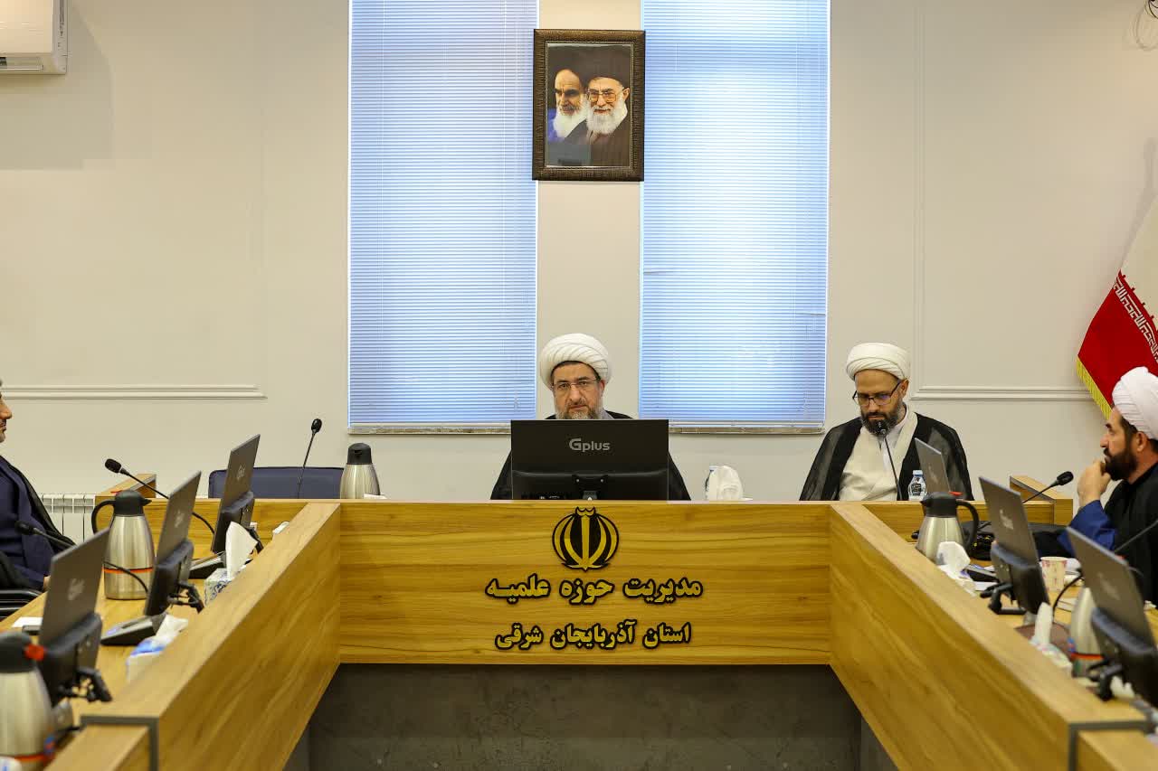 نشست فصلی دبیران قرارگاههای پشتیبانی از مساجد شهرستانهای استان