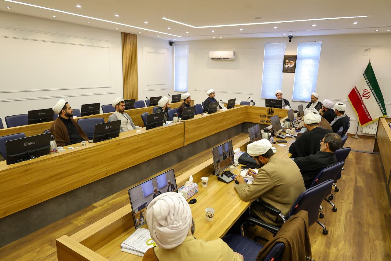 نشست فصلی دبیران قرارگاههای پشتیبانی از مساجد شهرستانهای استان