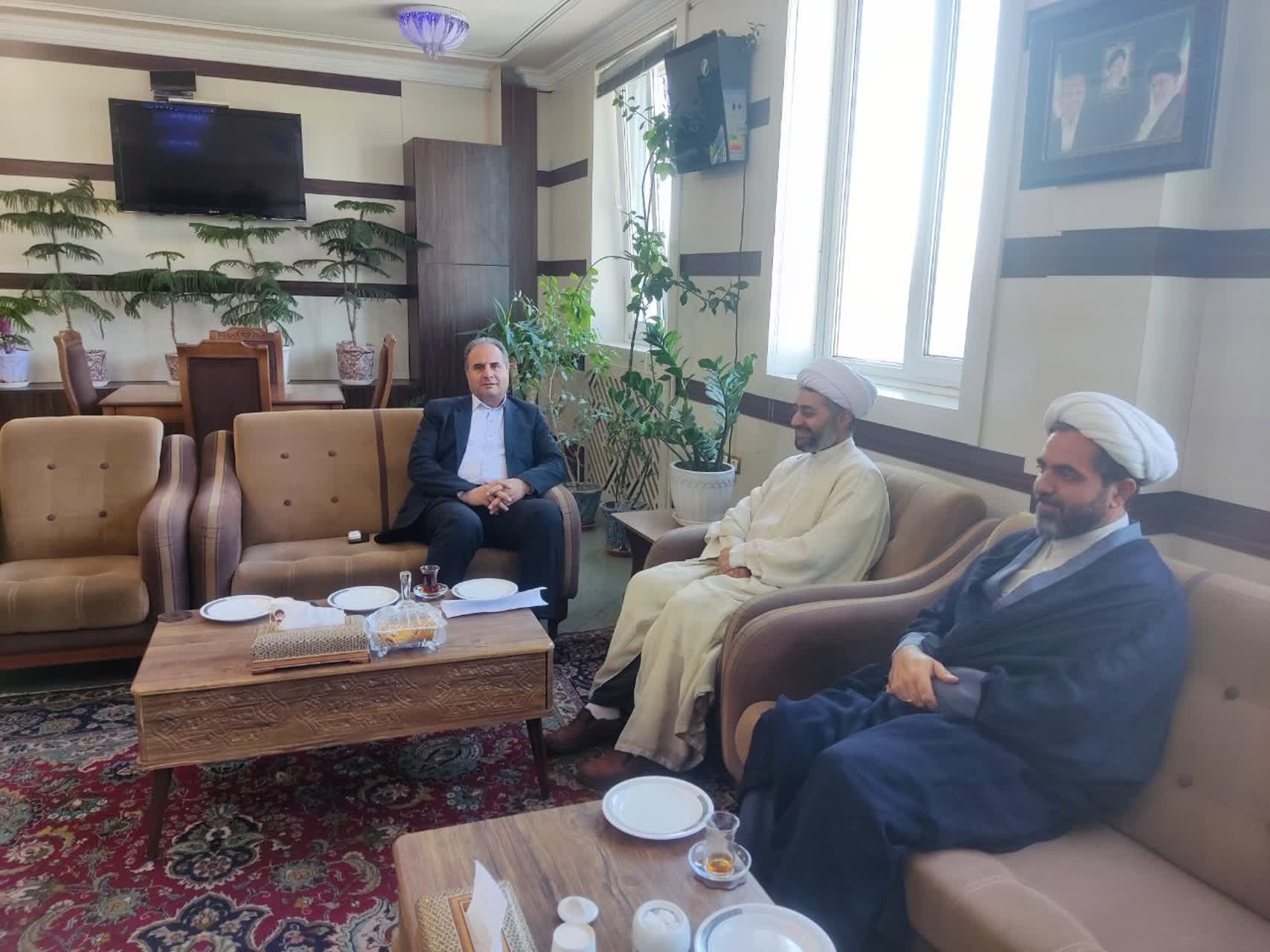 جلسه مدیر ستاد با رئیس آموزش و پرورش تبریز