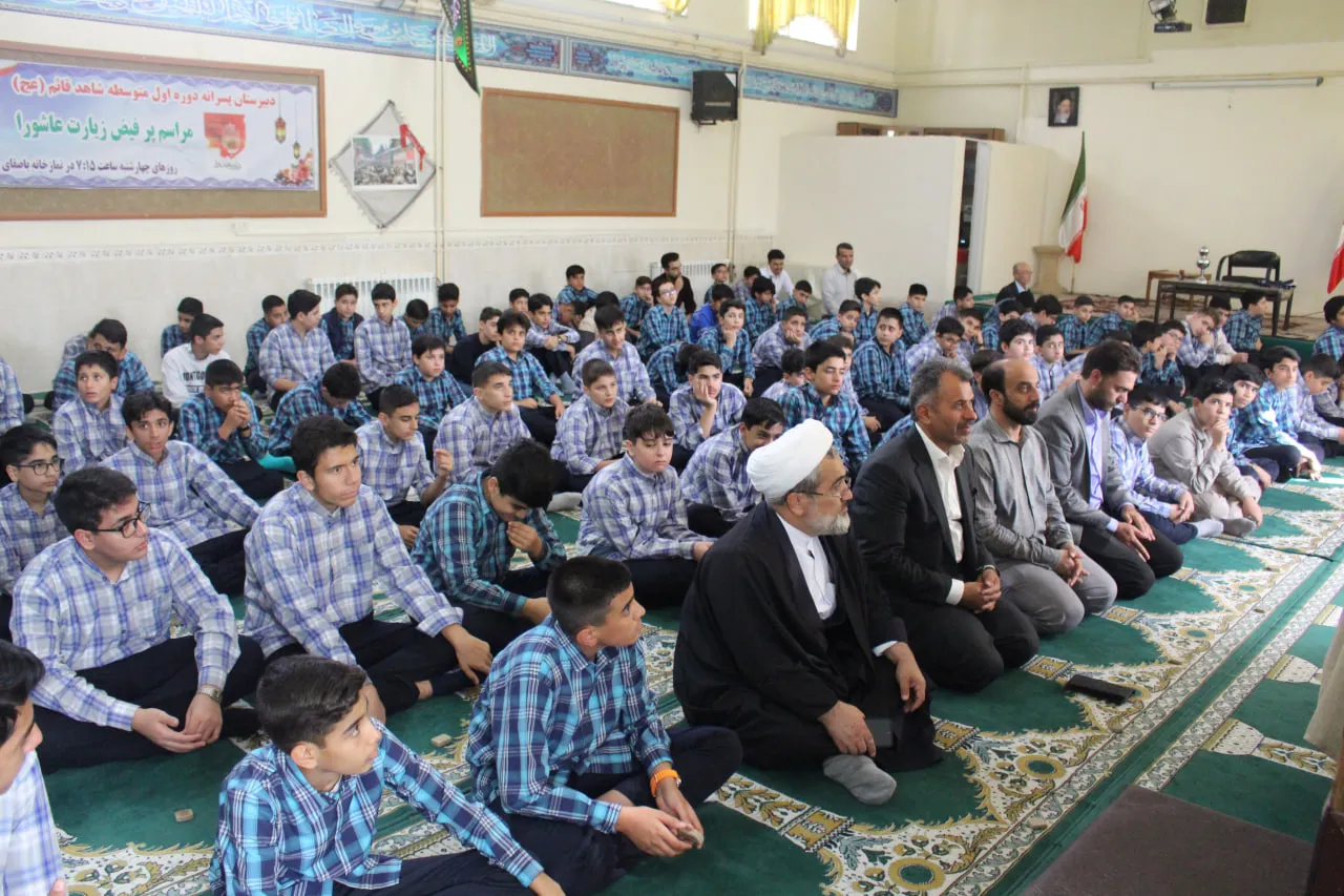 مراسم زنگ نماز در دبیرستان شاهد قائم قزوین برگزار شد