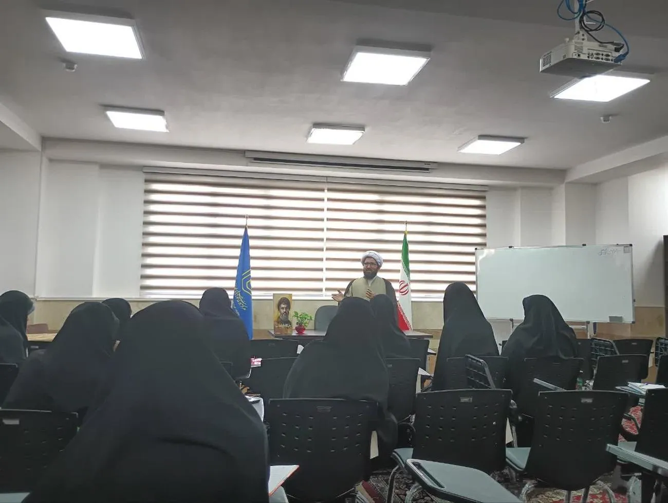 دوره آموزشی معارف نماز در حوزه علمیه ریحانه استان مرکزی