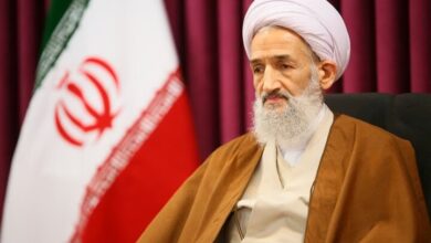 سنگ بنای تربیت دینی و اخلاقی هر فرد از کانون گرم خانواده آغاز می‌شود