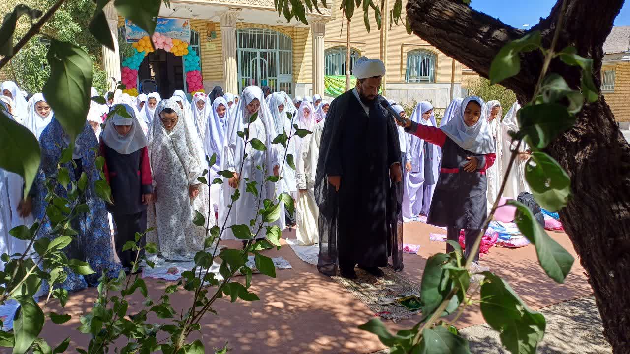 زنگ نماز در مدارس چهارمحال و بختیاری نواخته شد