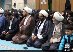 زنگ نماز با شعار "نماز الفبای تربیت" در مدارس قم نواخته شد