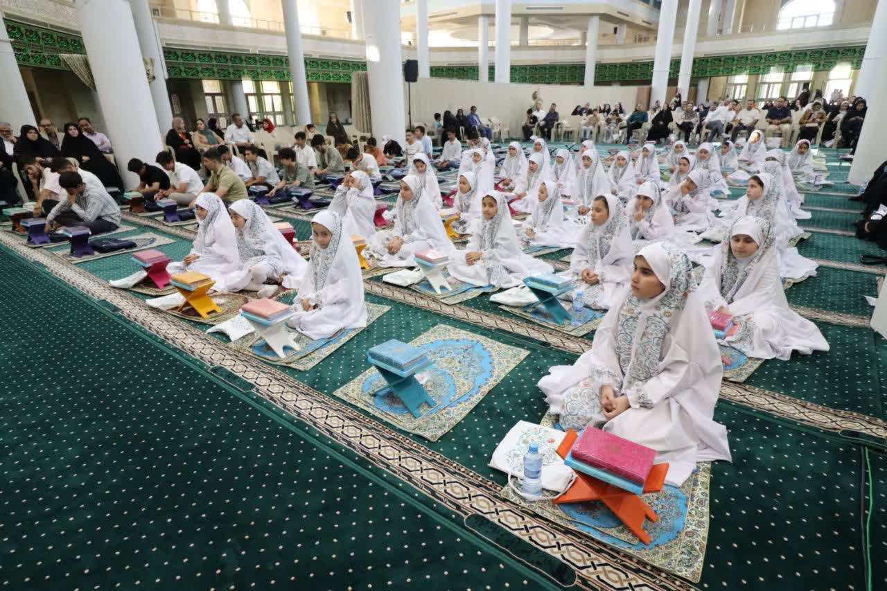 جشن تکلیف فرزندان کارکنان اداره برق منطقهای زنجان برگزار شد
