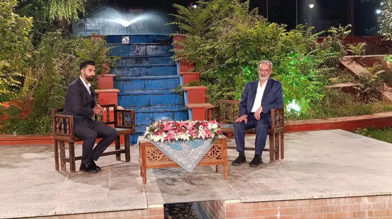 دکتر سیداحمد زرهانی، قائم مقام ستاد اقامه نماز کشور شامگاه سه‌شنبه یازدهم شهریورماه، در برنامه تلویزیونی شبکه جهان‌بین