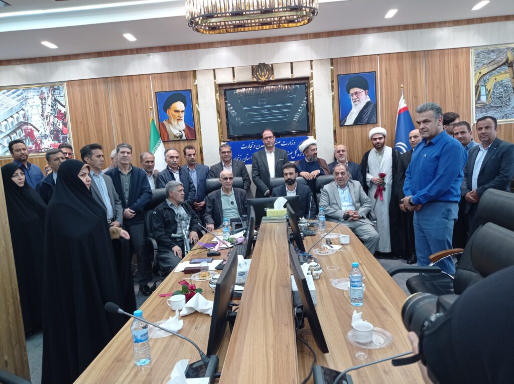 جلسه تجلیل از فعالین نمازی اداره صمت زنجان برگزار شد