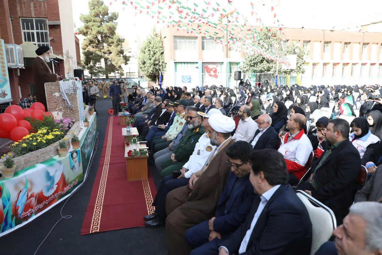 زنگ آغاز سال تحصیلی در البرز نواخته شد