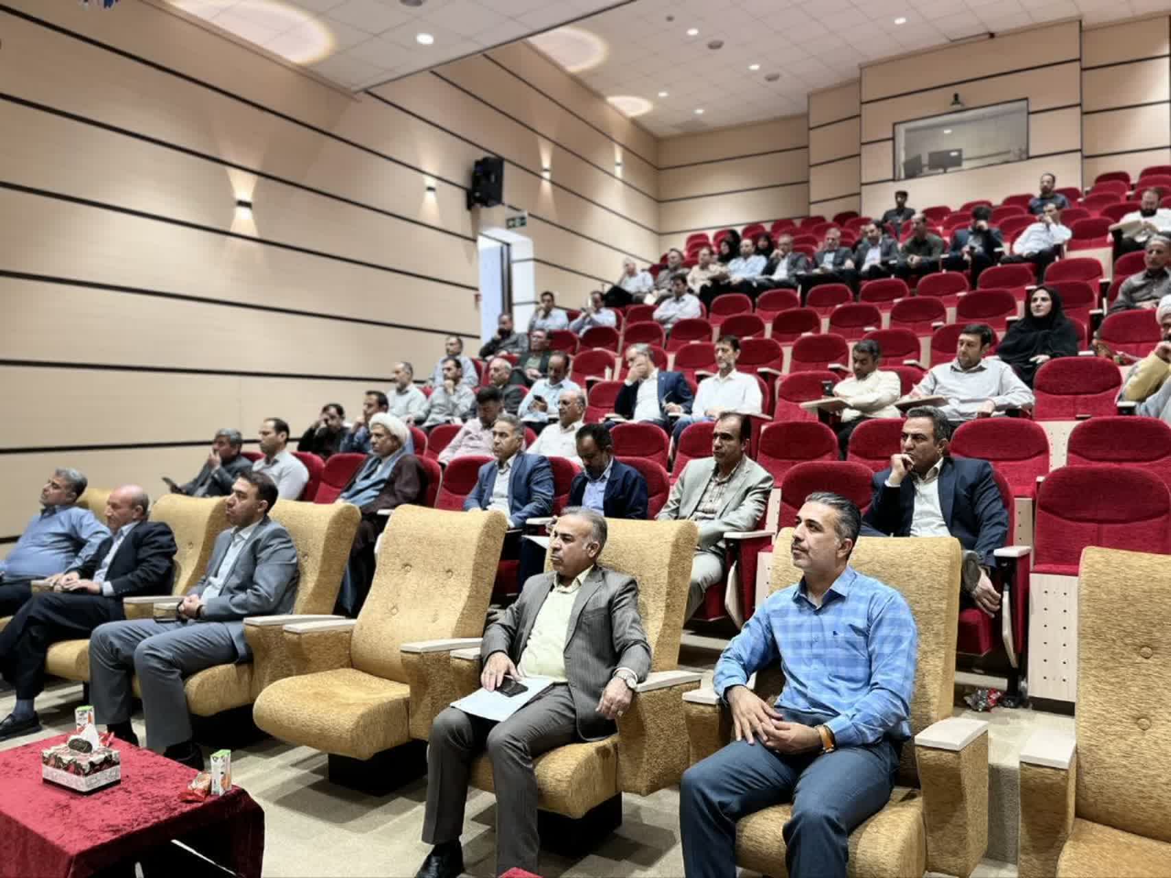 گردهمایی دبیران شورای اقامه نماز دستگاههای اجرایی استان ایلام برگزار شد
