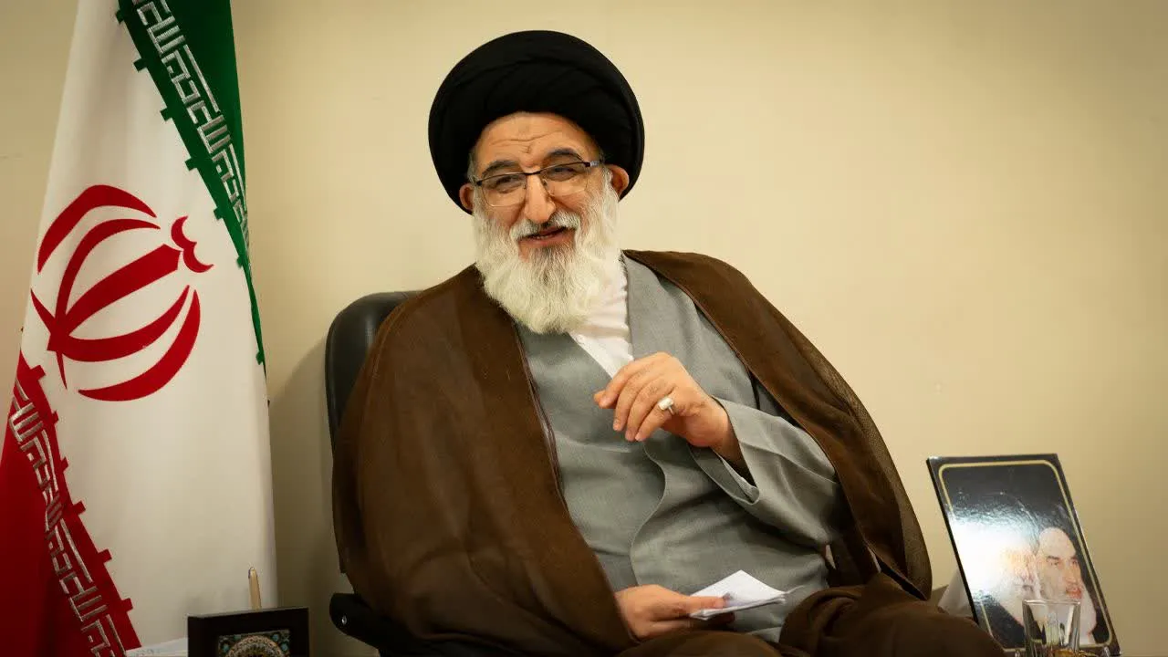 نماز ستون هویت فرهنگی جامعه و کلید گشایش درهای رحمت الهی است