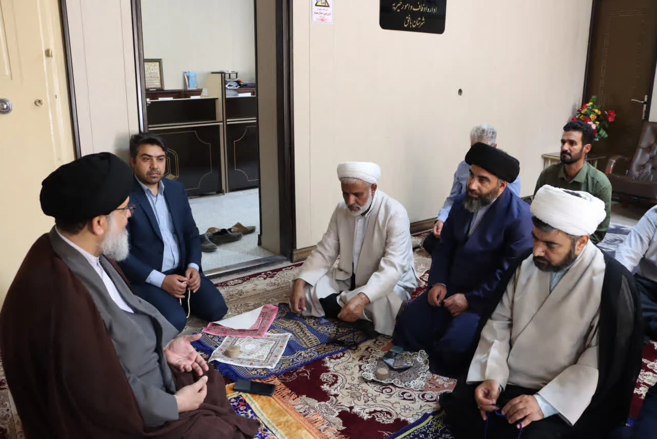دوره آموزشی نماز ویژه کارکنان اداره اوقاف و امور خیریه شهرستان بافق برگزار شد