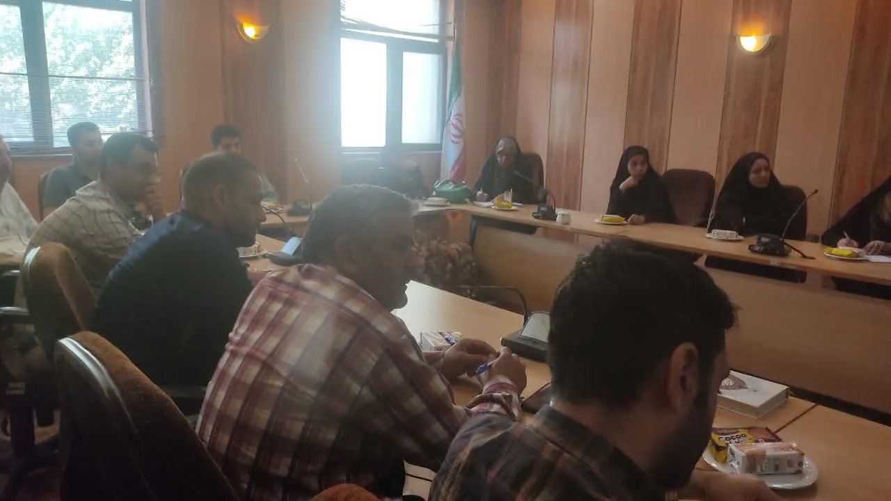 جلسه آموزشی امامان جماعت غیرروحانی آموزش و پرورش اصفهان