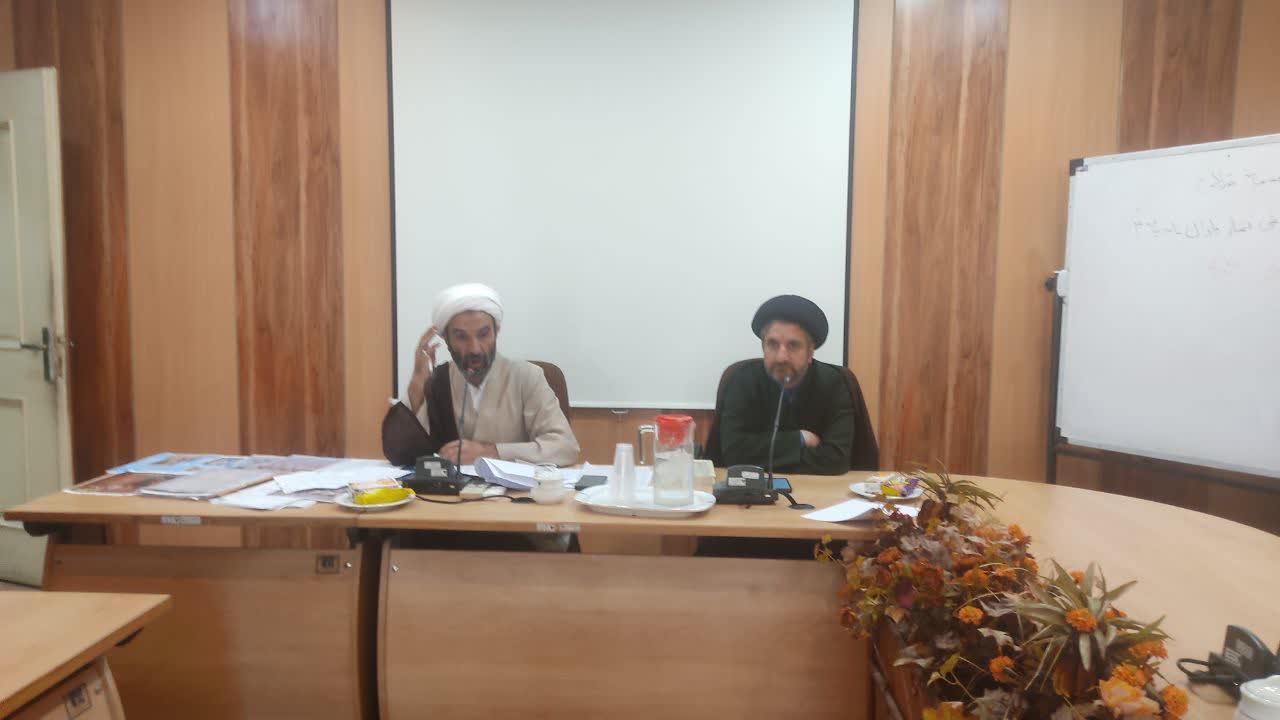جلسه آموزشی امامان جماعت غیرروحانی آموزش و پرورش اصفهان