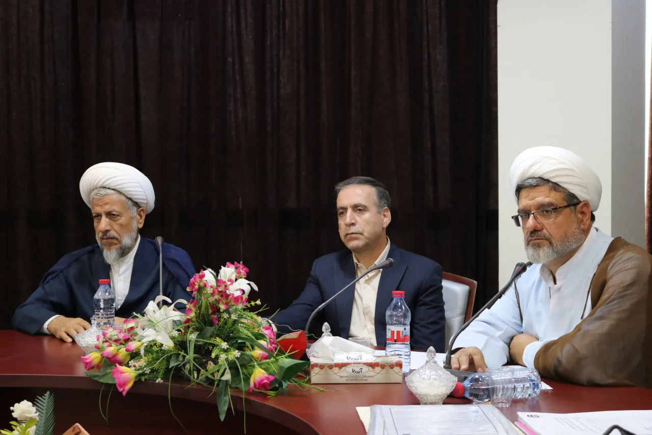 سومین گردهمایی دبیران ستاد اقامه نماز شهرستان های استان اصفهان