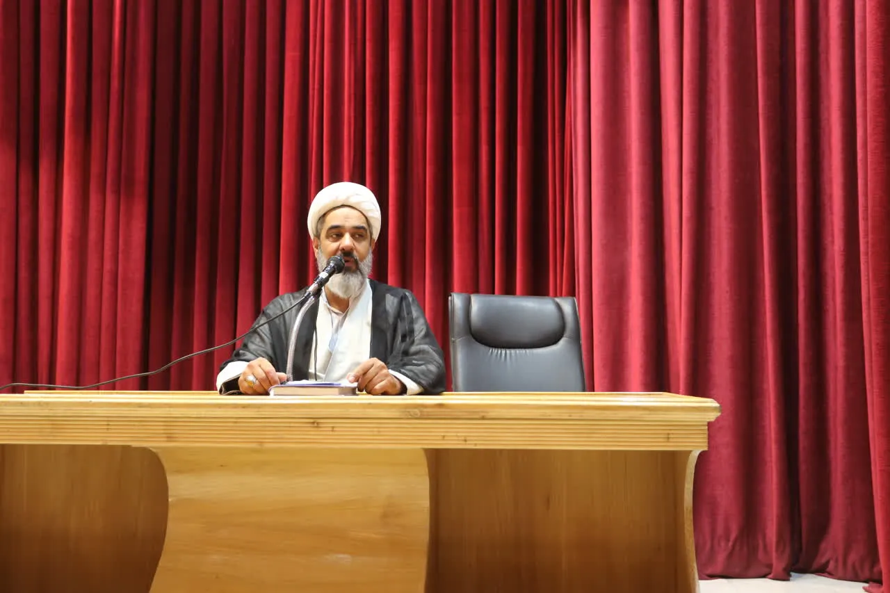 جلسه ای با عنوان گفتمان نماز شهرداری مبارکه اصفهان