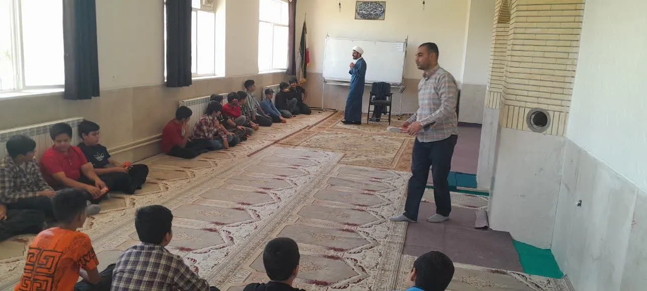 دوره آموزشی‌ آشنایی با معارف نماز ویژه دانش‌آموزان در چهارمحال‌وبختیاری برگزار شد