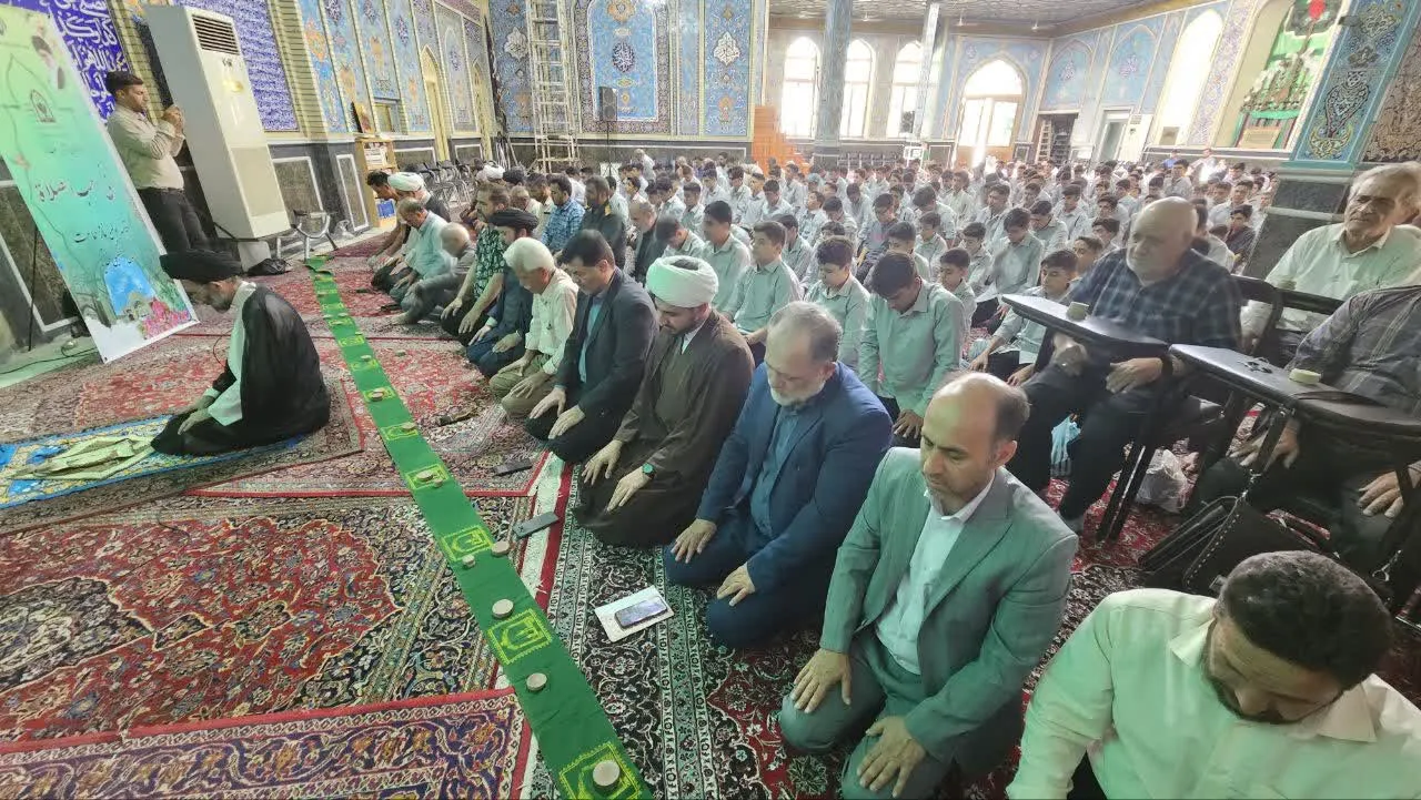 زنگ نماز در مدارس کاشان نواخته شد