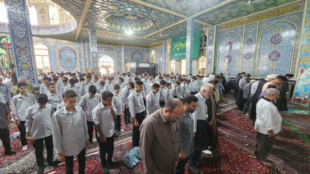 زنگ نماز در مدارس کاشان نواخته شد