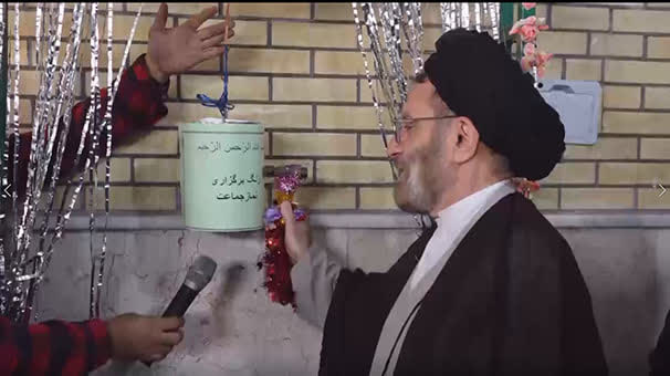 نواختن زنگ نماز مدرسه معارف خرم آباد
