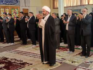 زنگ نماز در مدارس ایلام نواخته شد
