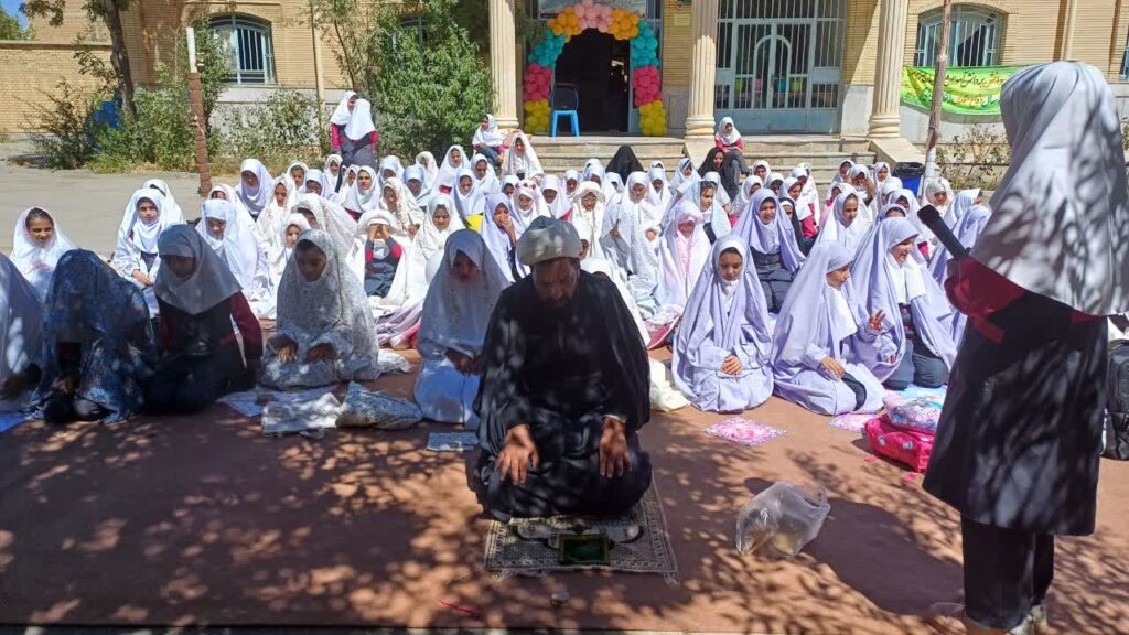 زنگ نماز در مدارس چهارمحال و بختیاری نواخته شد