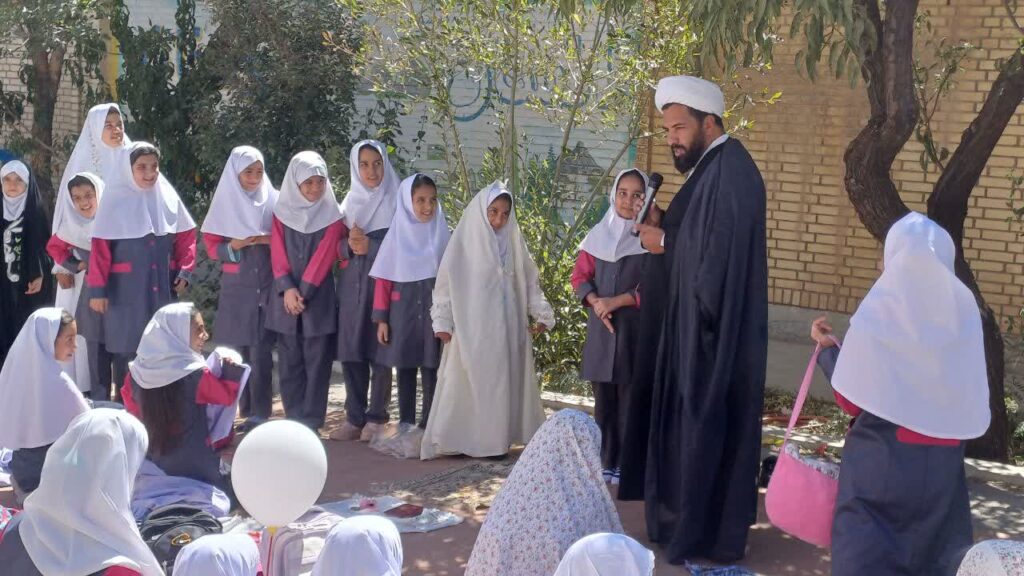 زنگ نماز در مدارس چهارمحال و بختیاری نواخته شد
