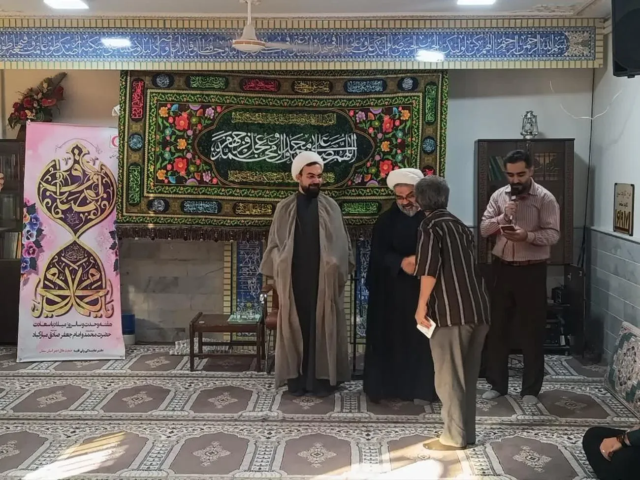 برگزاری جلسه تجلیل از فعالان و خادمان نماز در جمعیت هلالاحمر استان سمنان