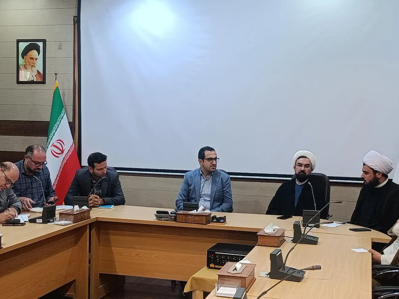 جلسه شورای اقامه نماز شهرستان سرخه با محوریت اقامه نماز در مدارس برگزار شد