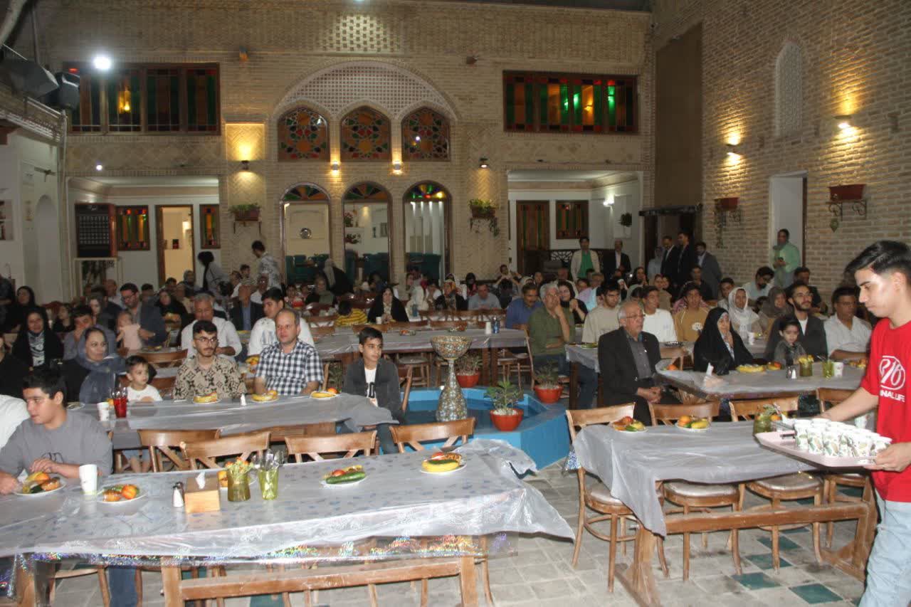 نشست خانواده و نماز ویژه کارکنان اداره‌کل تجهیز و نوسازی مدارس استان سمنان برگزار شد