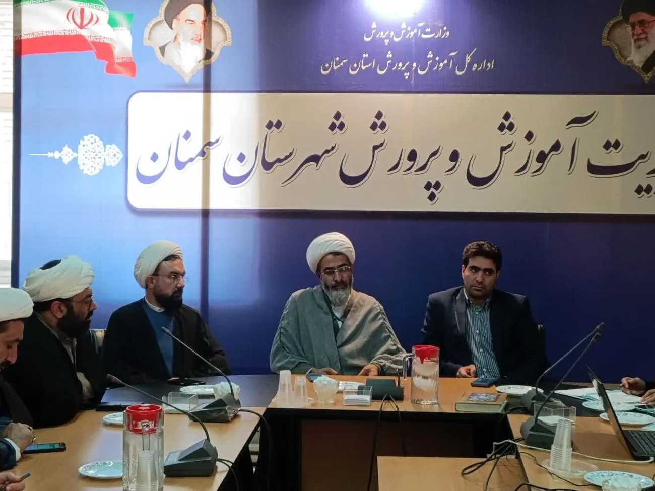 برگزاری جلسه شورای آموزش و پرورش شهرستان سمنان با محوریت ساماندهی امامان جماعت مدارس