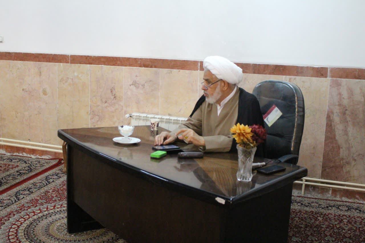 نشسست مدیر ستاد کرمان با بانوان تأثیر گذار در امر نماز