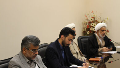 جلسه مدیر ستاد استان با مسئولین دانشگاه های کرمان در دفتر امام جمعه