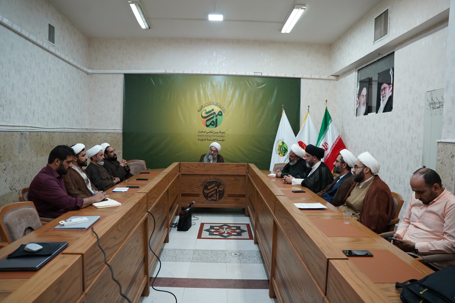نشست هم اندیشی مرکز تخصصی نماز و بنیاد بین المللی امامت برای تعامل‌های مشترک