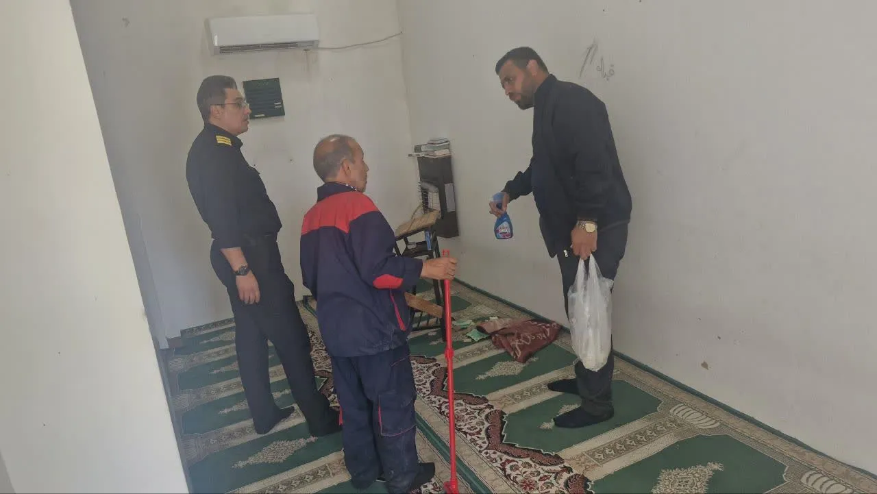 تنظیف نمازخانه های منطقه آزاد ارس