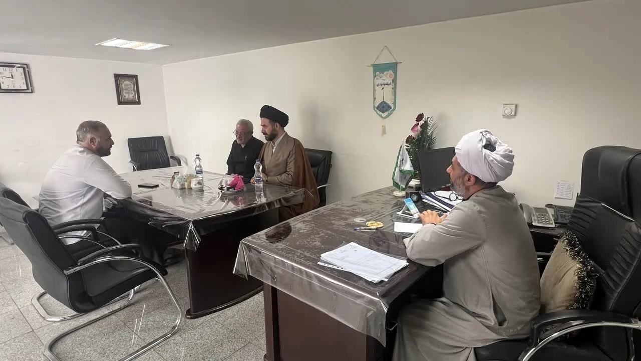 جلسه مدیر ستاد اقامه نماز با امام جمعه شهرستان هریس