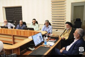تجلیل ستاد اقامه نماز از تهیه‌کننده برنامه تلویزیونی «سمت خدا»