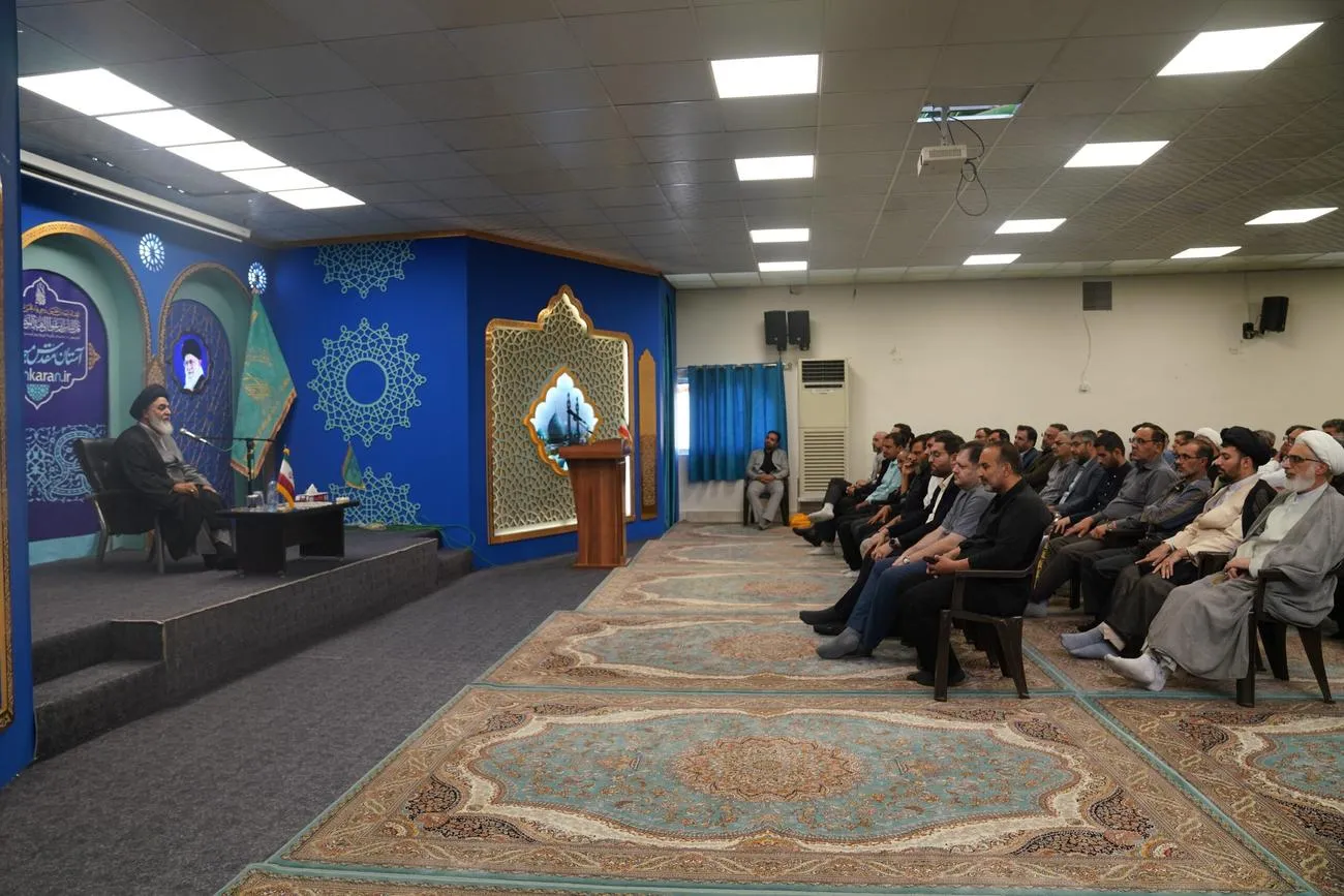 نماز اول وقت و جماعت، معیار بندگی و نزدیکی به خداست