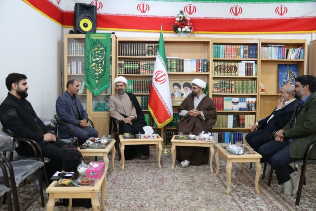 دیدار مدیر ستاد اقامه نماز با امام جمعه شهرستان خرمدره