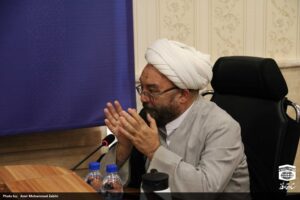 تجلیل ستاد اقامه نماز از تهیه‌کننده برنامه تلویزیونی «سمت خدا»