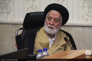 تجلیل ستاد اقامه نماز از تهیه‌کننده برنامه تلویزیونی «سمت خدا»