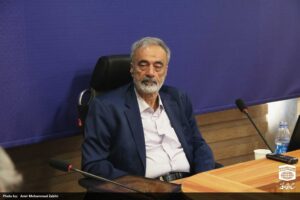 تجلیل ستاد اقامه نماز از تهیه‌کننده برنامه تلویزیونی «سمت خدا»