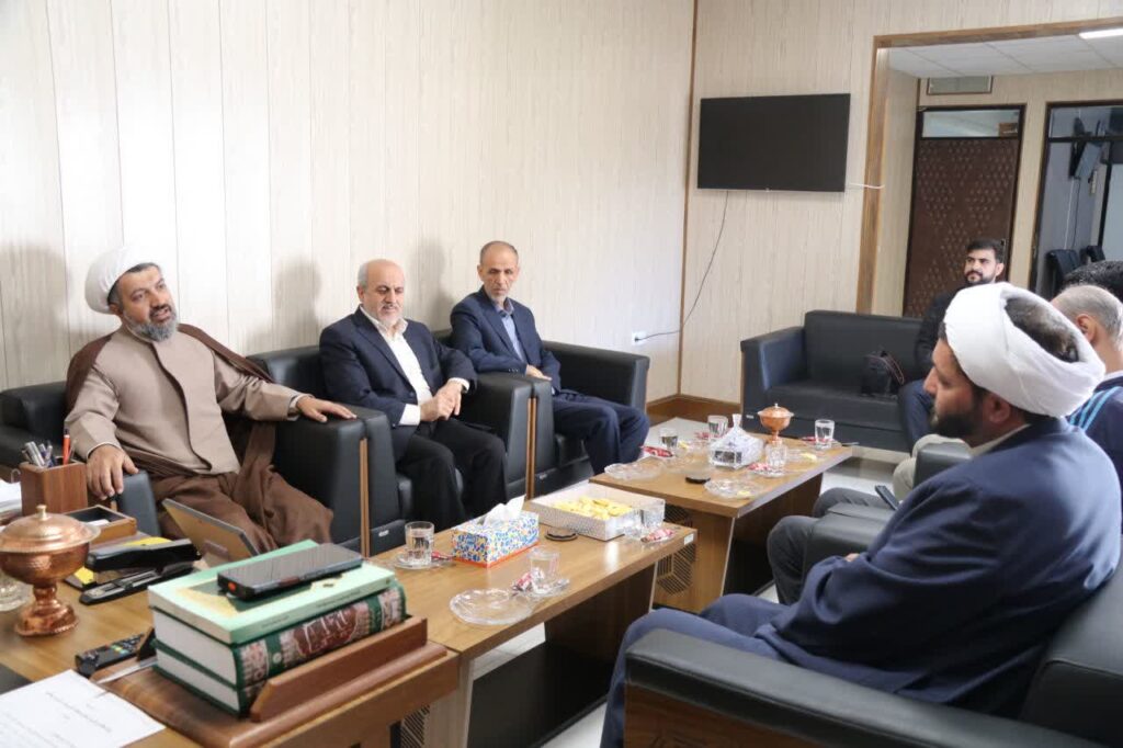 دیدار مدیر ستاد اقامه نماز با مسئولین نیروی انتظامی زنجان در هفته نیروی انتظامی