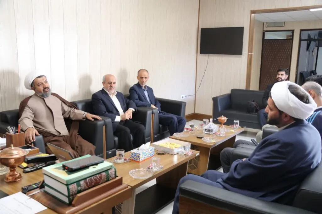 دیدار مدیر ستاد اقامه نماز با مسئولین نیروی انتظامی زنجان در هفته نیروی انتظامی