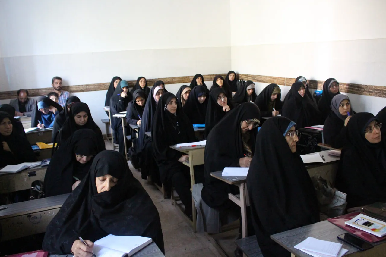 دوره توانمندسازی و مهارتافزایی ویژه مدرسان و مبلغان بومی معارف نماز استان قزوین برگزار شد