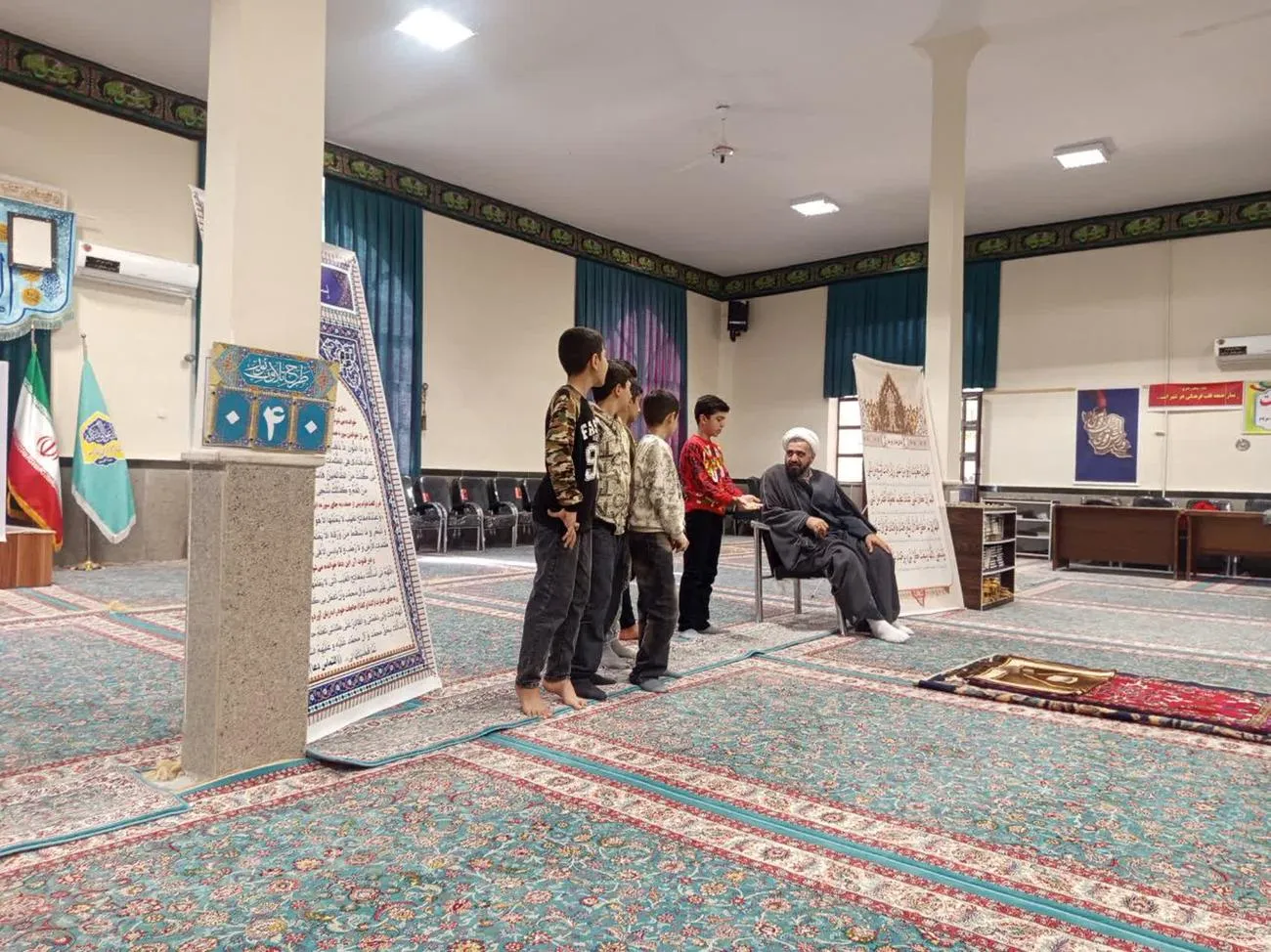 جلسه نشست نمازی دانش آموزان شهرستان خداآفرین