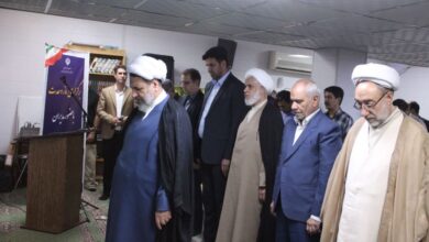 اقامه نماز وحدت بخش ادارات کرمان در اداره کل ورزش و جوانان استان