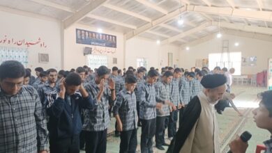 اقامه نماز جماعت و جشن میلاد حضرت زینب (س) در مدرسه شاهد رفسنجان