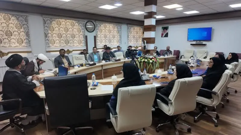 دوره آموزشی زندگی با آیه های قرآن در اداره کل غله و خدمات بازرگانی استان برگزار شد